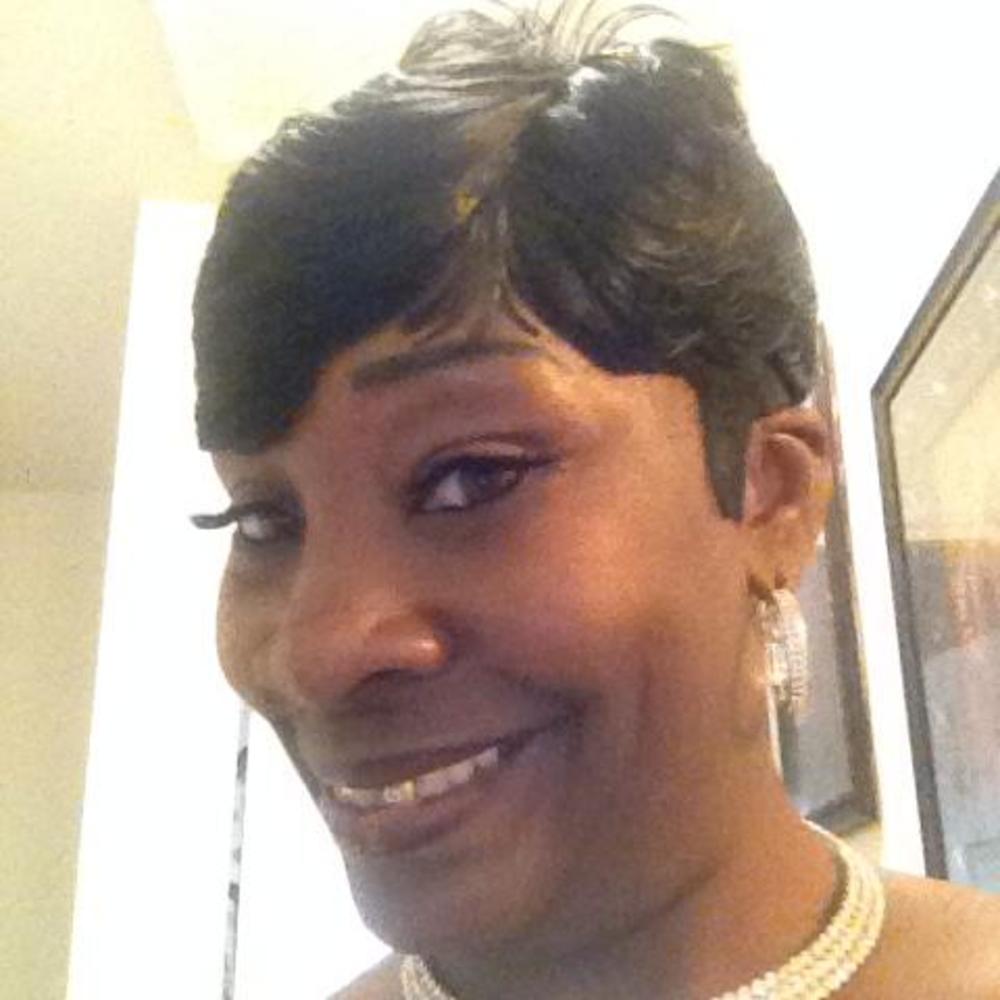 Meet your Posher, Yolonda